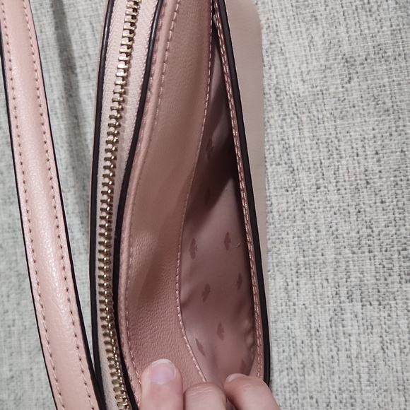 Kate spade cross body - Picture 9 of 9
